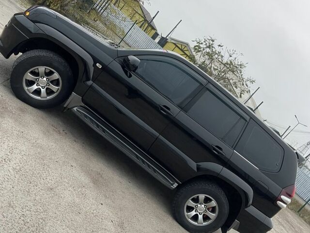 Чорний Тойота Ленд Крузер Прадо 120, об'ємом двигуна 2.7 л та пробігом 281 тис. км за 11500 $, фото 4 на Automoto.ua