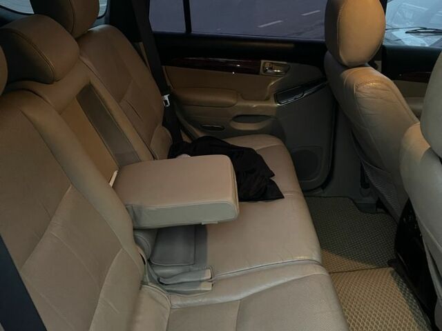 Чорний Тойота Ленд Крузер Прадо 120, об'ємом двигуна 2.7 л та пробігом 281 тис. км за 11500 $, фото 6 на Automoto.ua