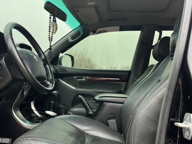 Черный Тойота Ленд Крузер Прадо 120, объемом двигателя 4 л и пробегом 491 тыс. км за 12000 $, фото 11 на Automoto.ua