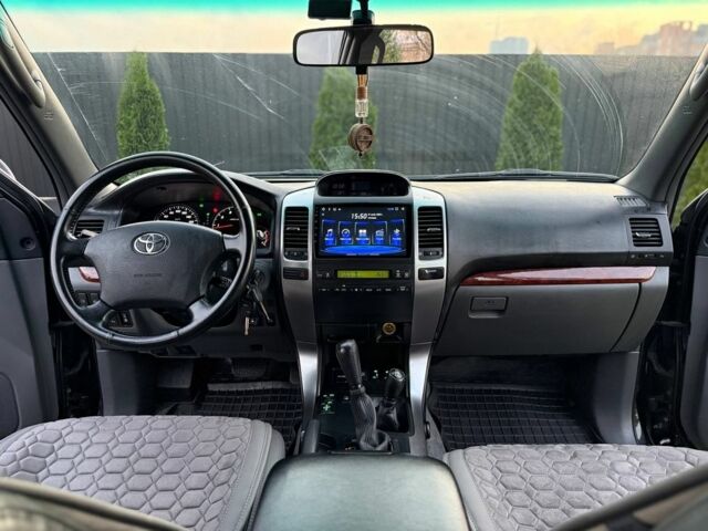 Чорний Тойота Ленд Крузер Прадо 120, об'ємом двигуна 4 л та пробігом 214 тис. км за 15999 $, фото 15 на Automoto.ua