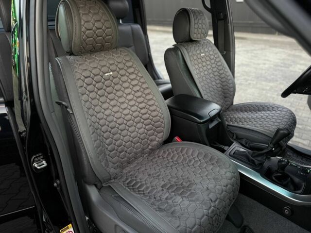 Чорний Тойота Ленд Крузер Прадо 120, об'ємом двигуна 4 л та пробігом 214 тис. км за 15999 $, фото 13 на Automoto.ua