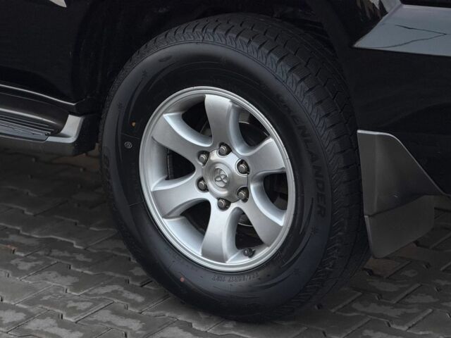 Чорний Тойота Ленд Крузер Прадо 120, об'ємом двигуна 4 л та пробігом 214 тис. км за 15999 $, фото 9 на Automoto.ua