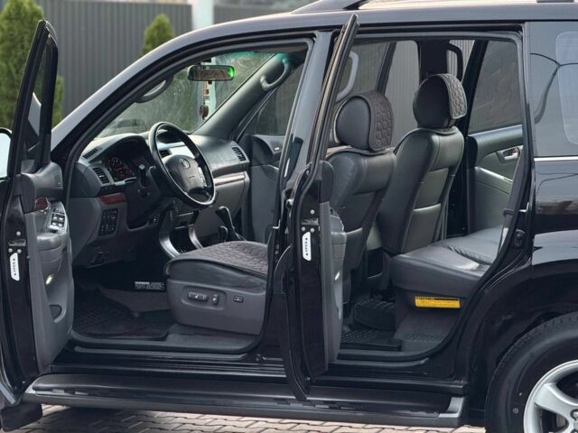 Чорний Тойота Ленд Крузер Прадо 120, об'ємом двигуна 4 л та пробігом 214 тис. км за 15999 $, фото 10 на Automoto.ua