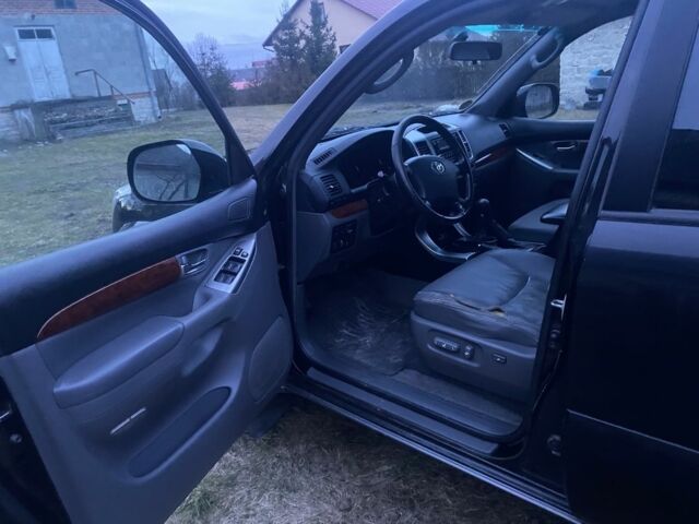 Черный Тойота Ленд Крузер Прадо 120, объемом двигателя 3 л и пробегом 250 тыс. км за 10204 $, фото 9 на Automoto.ua