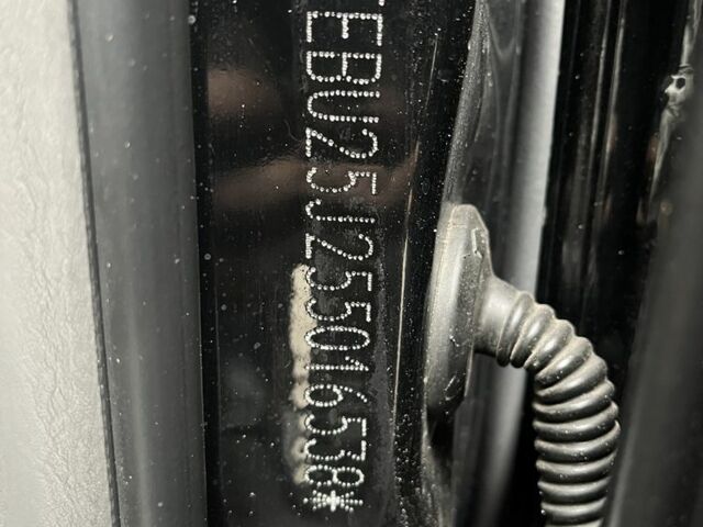 Черный Тойота Ленд Крузер Прадо 120, объемом двигателя 4 л и пробегом 491 тыс. км за 12000 $, фото 2 на Automoto.ua