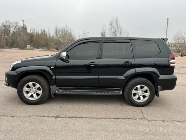 Черный Тойота Ленд Крузер Прадо 120, объемом двигателя 4 л и пробегом 491 тыс. км за 12000 $, фото 7 на Automoto.ua