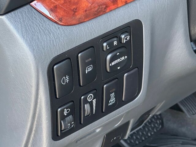 Чорний Тойота Ленд Крузер Прадо 120, об'ємом двигуна 0 л та пробігом 273 тис. км за 5000 $, фото 17 на Automoto.ua