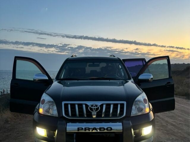 Черный Тойота Ленд Крузер Прадо 120, объемом двигателя 2.7 л и пробегом 314 тыс. км за 13000 $, фото 2 на Automoto.ua