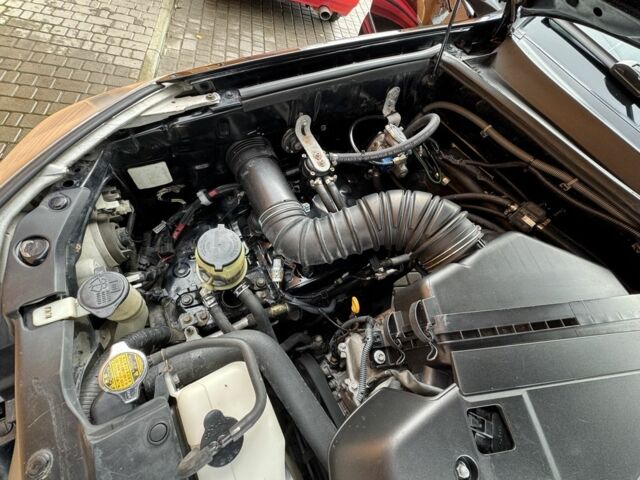 Черный Тойота Ленд Крузер Прадо 120, объемом двигателя 4 л и пробегом 233 тыс. км за 15700 $, фото 19 на Automoto.ua