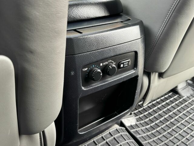 Черный Тойота Ленд Крузер Прадо 120, объемом двигателя 4 л и пробегом 233 тыс. км за 15700 $, фото 13 на Automoto.ua