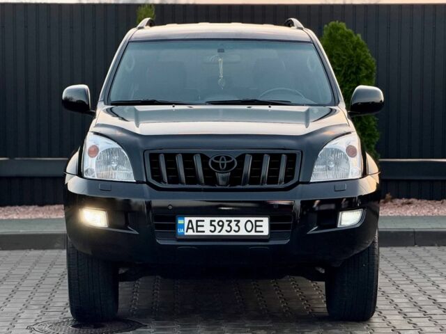 Черный Тойота Ленд Крузер Прадо 120, объемом двигателя 4 л и пробегом 214 тыс. км за 15999 $, фото 2 на Automoto.ua