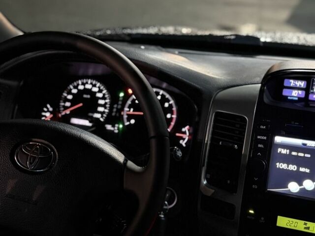 Черный Тойота Ленд Крузер Прадо 120, объемом двигателя 4 л и пробегом 212 тыс. км за 13500 $, фото 9 на Automoto.ua