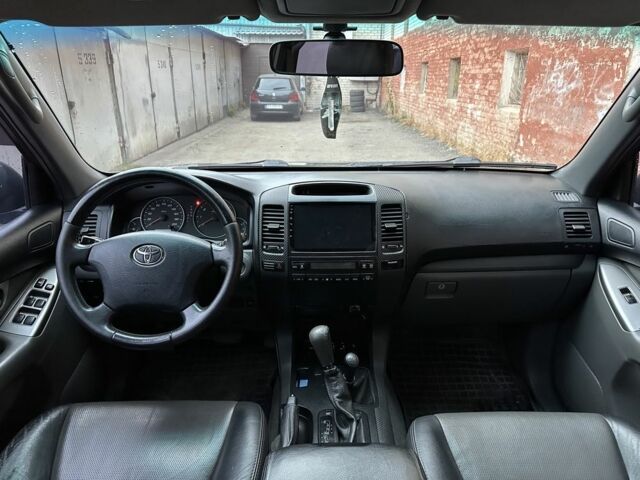 Тойота Ленд Крузер Прадо 120 2006 у Харкові на Automoto.ua Чорний Тойота Ленд Крузер Прадо 120, об'ємом двигуна 2.7 л та пробігом 267 тис. км за 11500 $, фото 7 на Automoto.ua