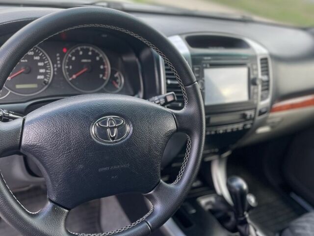 Черный Тойота Ленд Крузер Прадо 120, объемом двигателя 2.7 л и пробегом 230 тыс. км за 13999 $, фото 6 на Automoto.ua