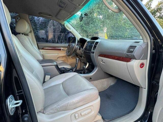 Черный Тойота Ленд Крузер Прадо 120, объемом двигателя 4 л и пробегом 207 тыс. км за 15999 $, фото 13 на Automoto.ua