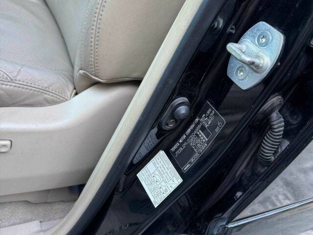 Черный Тойота Ленд Крузер Прадо 120, объемом двигателя 4 л и пробегом 207 тыс. км за 15999 $, фото 16 на Automoto.ua