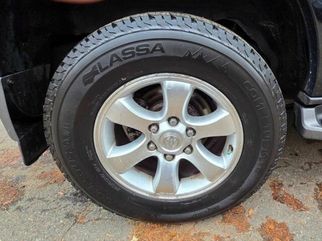 Чорний Тойота Ленд Крузер Прадо 120, об'ємом двигуна 2.7 л та пробігом 227 тис. км за 12600 $, фото 13 на Automoto.ua