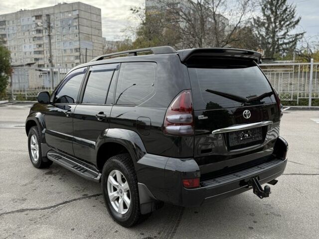 Черный Тойота Ленд Крузер Прадо 120, объемом двигателя 2.7 л и пробегом 188 тыс. км за 12000 $, фото 2 на Automoto.ua