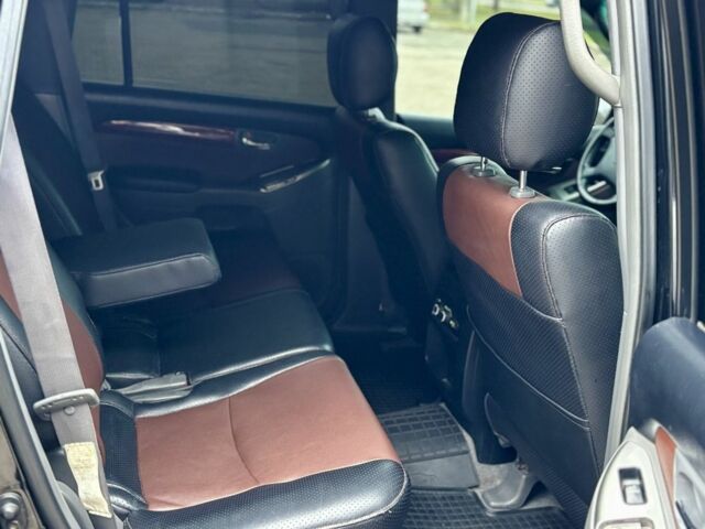 Черный Тойота Ленд Крузер Прадо 120, объемом двигателя 2.7 л и пробегом 224 тыс. км за 13200 $, фото 12 на Automoto.ua