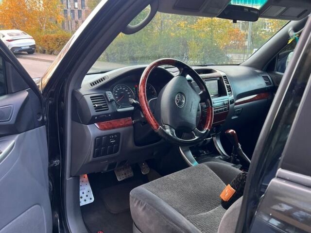 Чорний Тойота Ленд Крузер Прадо 120, об'ємом двигуна 2.7 л та пробігом 306 тис. км за 9300 $, фото 14 на Automoto.ua