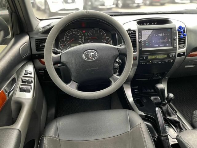 Черный Тойота Ленд Крузер Прадо 120, объемом двигателя 2.7 л и пробегом 250 тыс. км за 13800 $, фото 15 на Automoto.ua