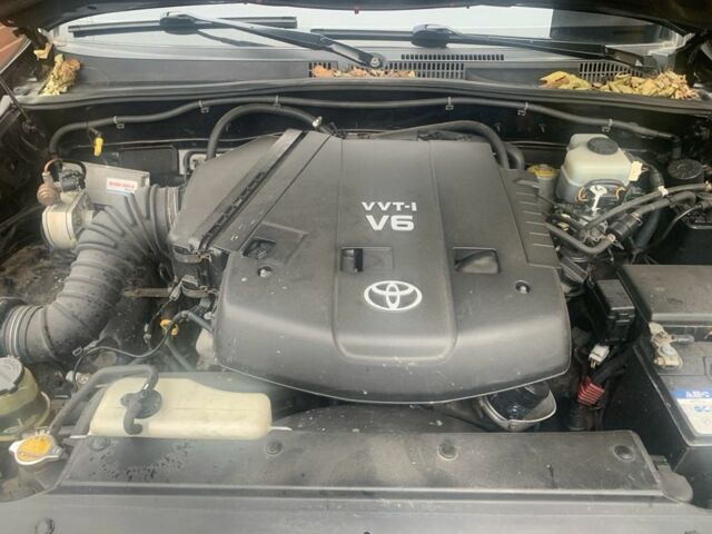 Черный Тойота Ленд Крузер Прадо 120, объемом двигателя 4 л и пробегом 262 тыс. км за 13810 $, фото 3 на Automoto.ua