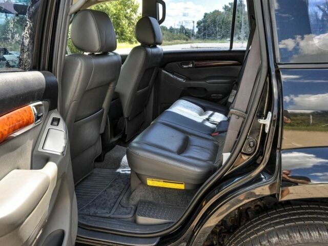 Черный Тойота Ленд Крузер Прадо 120, объемом двигателя 3 л и пробегом 230 тыс. км за 3900 $, фото 7 на Automoto.ua