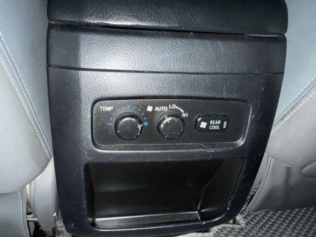 Черный Тойота Ленд Крузер Прадо 120, объемом двигателя 3 л и пробегом 277 тыс. км за 15900 $, фото 9 на Automoto.ua