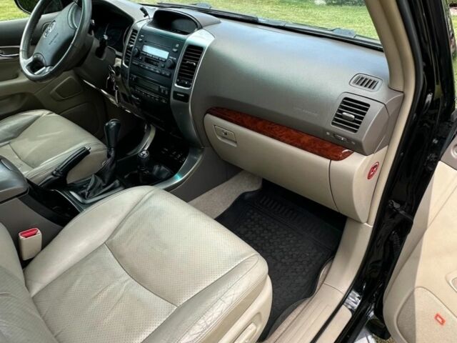 Черный Тойота Ленд Крузер Прадо 120, объемом двигателя 0 л и пробегом 287 тыс. км за 3400 $, фото 6 на Automoto.ua