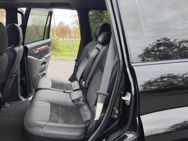 Черный Тойота Ленд Крузер Прадо 120, объемом двигателя 2.7 л и пробегом 250 тыс. км за 14200 $, фото 19 на Automoto.ua