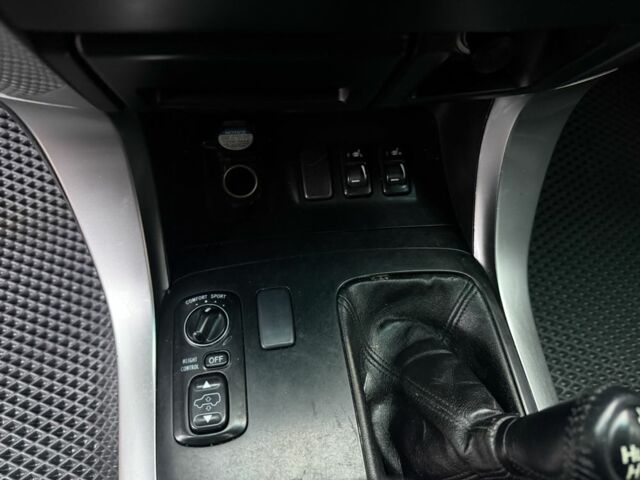 Черный Тойота Ленд Крузер Прадо 120, объемом двигателя 3 л и пробегом 277 тыс. км за 15900 $, фото 6 на Automoto.ua