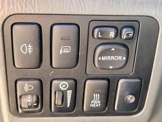 Черный Тойота Ленд Крузер Прадо 120, объемом двигателя 3 л и пробегом 292 тыс. км за 4100 $, фото 3 на Automoto.ua