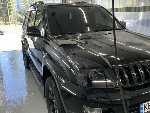 Черный Тойота Ленд Крузер Прадо 120, объемом двигателя 4 л и пробегом 280 тыс. км за 18000 $, фото 15 на Automoto.ua