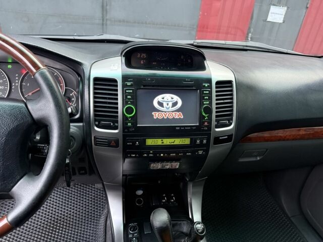 Черный Тойота Ленд Крузер Прадо 120, объемом двигателя 3 л и пробегом 277 тыс. км за 15900 $, фото 7 на Automoto.ua