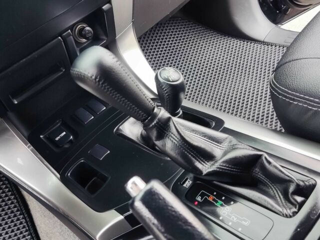 Черный Тойота Ленд Крузер Прадо 120, объемом двигателя 2.7 л и пробегом 250 тыс. км за 14200 $, фото 16 на Automoto.ua