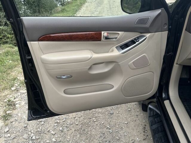 Черный Тойота Ленд Крузер Прадо 120, объемом двигателя 3 л и пробегом 308 тыс. км за 16000 $, фото 8 на Automoto.ua