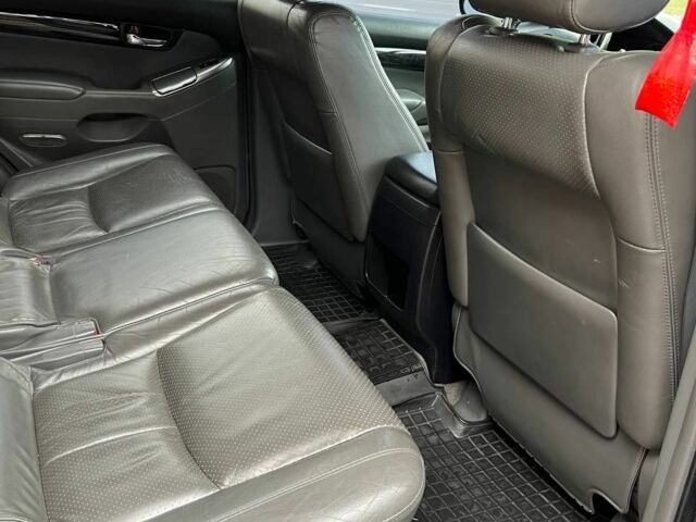 Черный Тойота Ленд Крузер Прадо 120, объемом двигателя 4 л и пробегом 168 тыс. км за 25000 $, фото 4 на Automoto.ua