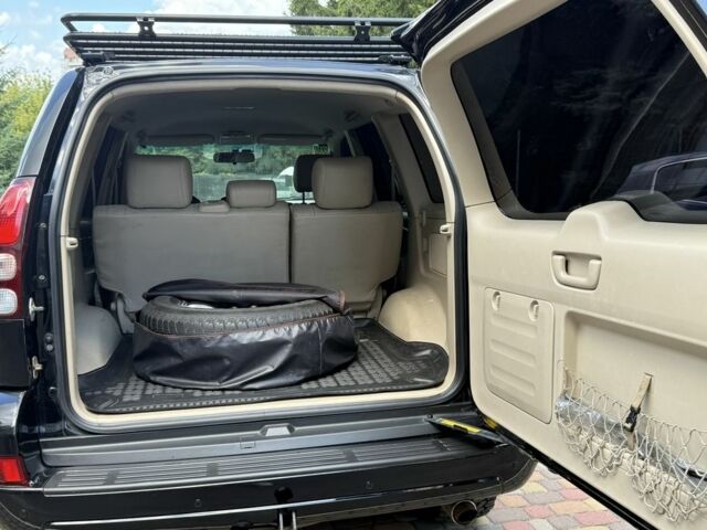 Черный Тойота Ленд Крузер Прадо 120, объемом двигателя 4 л и пробегом 313 тыс. км за 18400 $, фото 4 на Automoto.ua