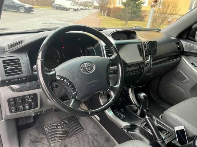 Черный Тойота Ленд Крузер Прадо 120, объемом двигателя 4 л и пробегом 163 тыс. км за 22500 $, фото 10 на Automoto.ua