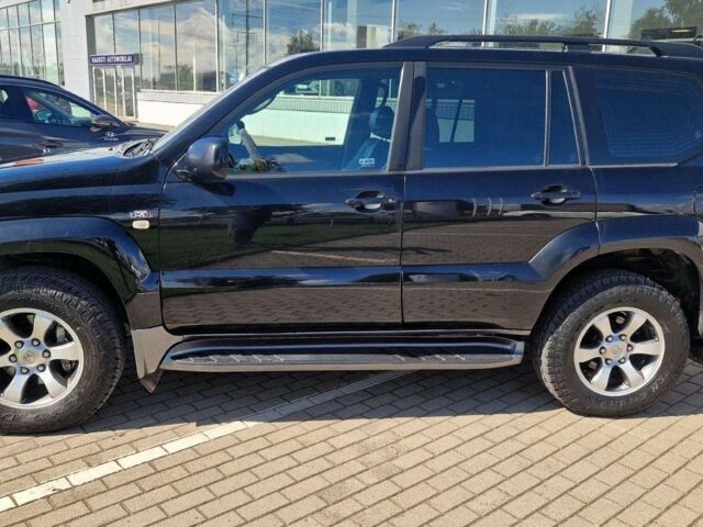 Черный Тойота Ленд Крузер Прадо 120, объемом двигателя 3 л и пробегом 269 тыс. км за 4200 $, фото 1 на Automoto.ua