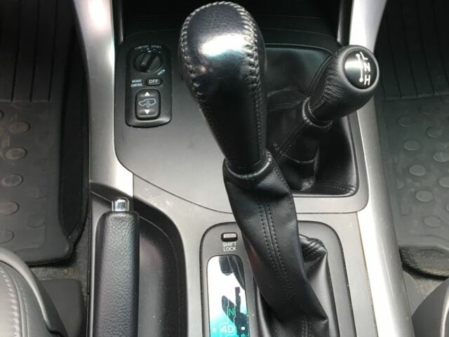 Чорний Тойота Ленд Крузер Прадо 120, об'ємом двигуна 4 л та пробігом 85 тис. км за 30200 $, фото 5 на Automoto.ua