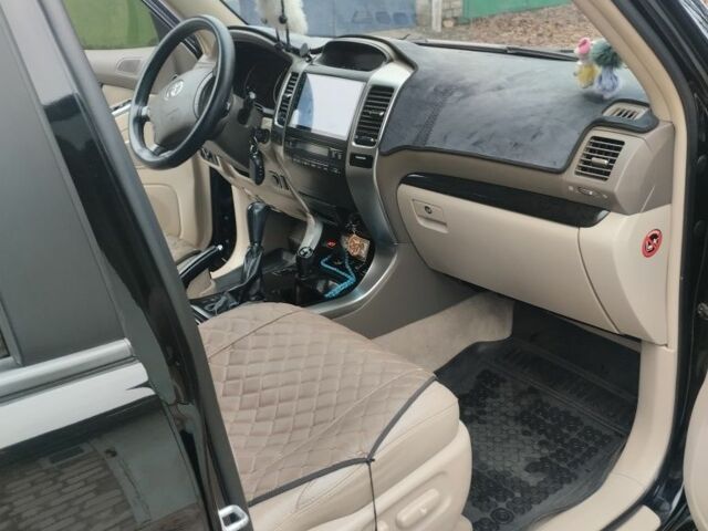 Черный Тойота Ленд Крузер Прадо 120, объемом двигателя 4 л и пробегом 306 тыс. км за 15000 $, фото 4 на Automoto.ua