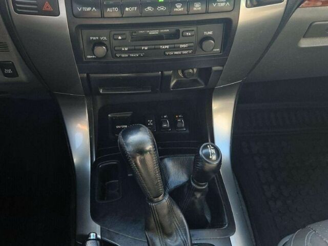 Черный Тойота Ленд Крузер Прадо 120, объемом двигателя 3 л и пробегом 265 тыс. км за 4100 $, фото 12 на Automoto.ua