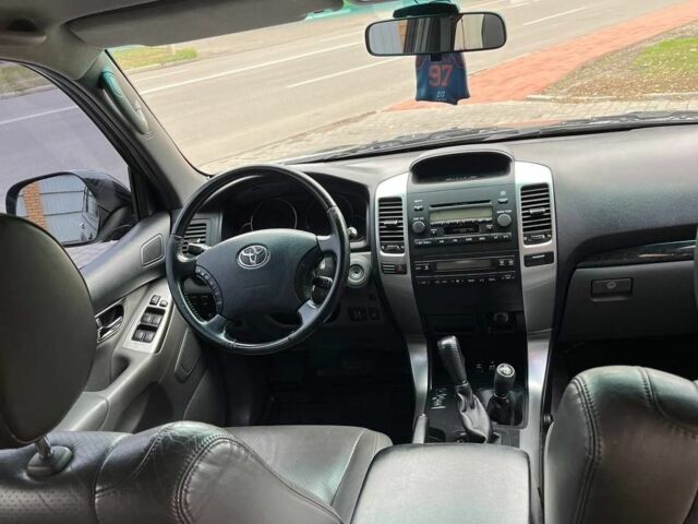 Черный Тойота Ленд Крузер Прадо 120, объемом двигателя 4 л и пробегом 168 тыс. км за 25000 $, фото 12 на Automoto.ua