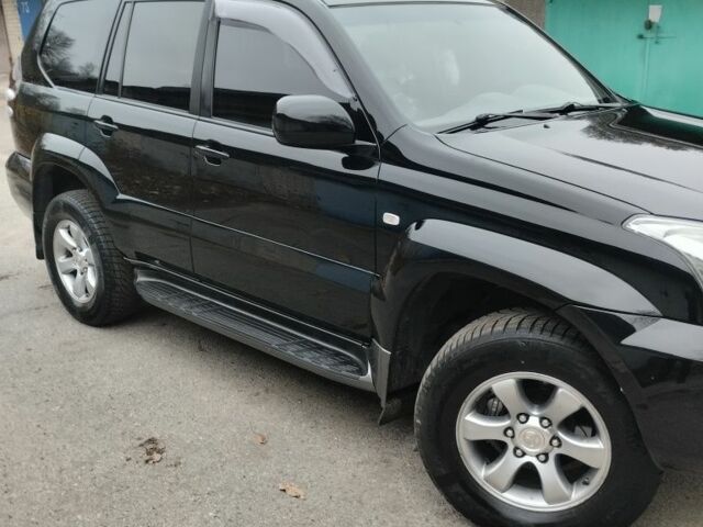 Черный Тойота Ленд Крузер Прадо 120, объемом двигателя 4 л и пробегом 306 тыс. км за 15000 $, фото 6 на Automoto.ua