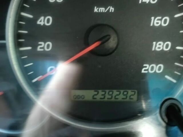 Черный Тойота Ленд Крузер Прадо 120, объемом двигателя 2.7 л и пробегом 239 тыс. км за 11000 $, фото 11 на Automoto.ua