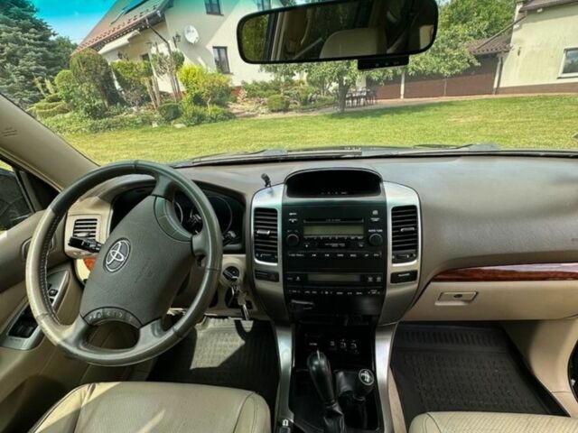 Черный Тойота Ленд Крузер Прадо 120, объемом двигателя 0 л и пробегом 280 тыс. км за 4000 $, фото 4 на Automoto.ua