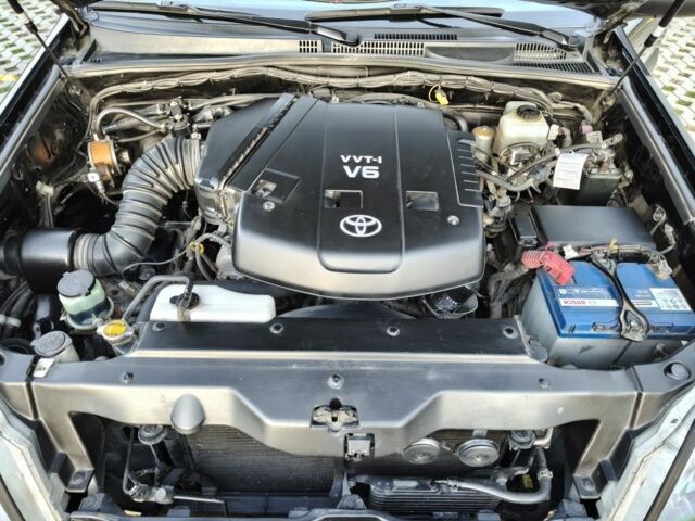 Черный Тойота Ленд Крузер Прадо 120, объемом двигателя 4 л и пробегом 134 тыс. км за 19500 $, фото 7 на Automoto.ua