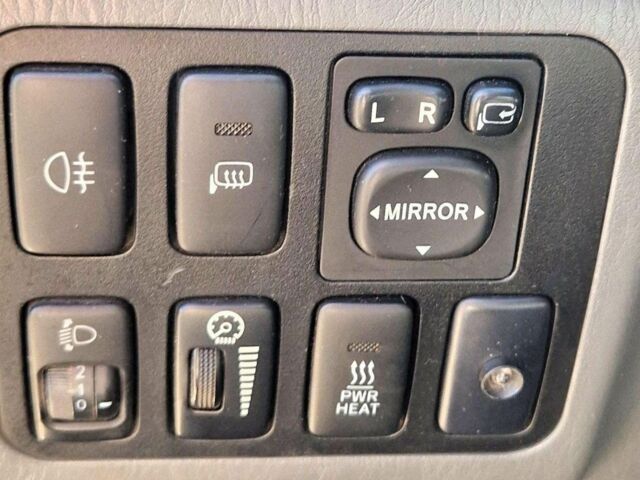 Черный Тойота Ленд Крузер Прадо 120, объемом двигателя 3 л и пробегом 269 тыс. км за 4200 $, фото 6 на Automoto.ua