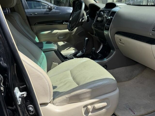 Черный Тойота Ленд Крузер Прадо 120, объемом двигателя 4 л и пробегом 313 тыс. км за 18400 $, фото 15 на Automoto.ua